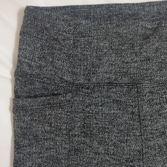 Athleta Herringbone Metro High Waisted Leggings, Color Black/ Gray Size M - Picture 4 of 15